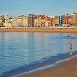 Albatros - Primera Linea De Playa - Wifi Gratis * Хихон